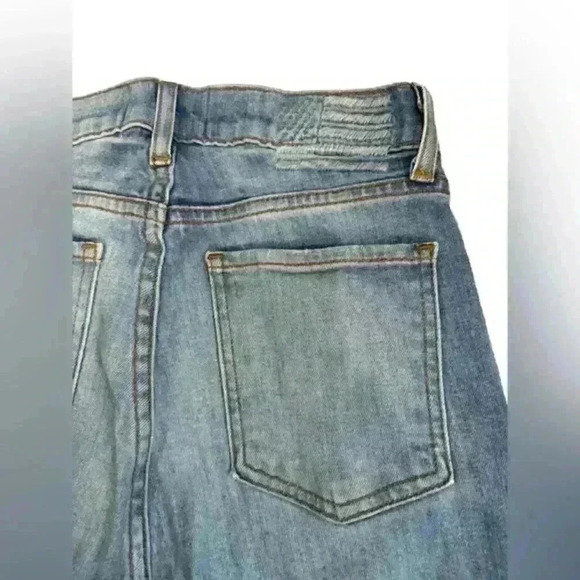 REVICE Denim High Rise Crop Mom Blue Jeans Distressed Light Wash Women's 28 USA - Picture 15 of 15